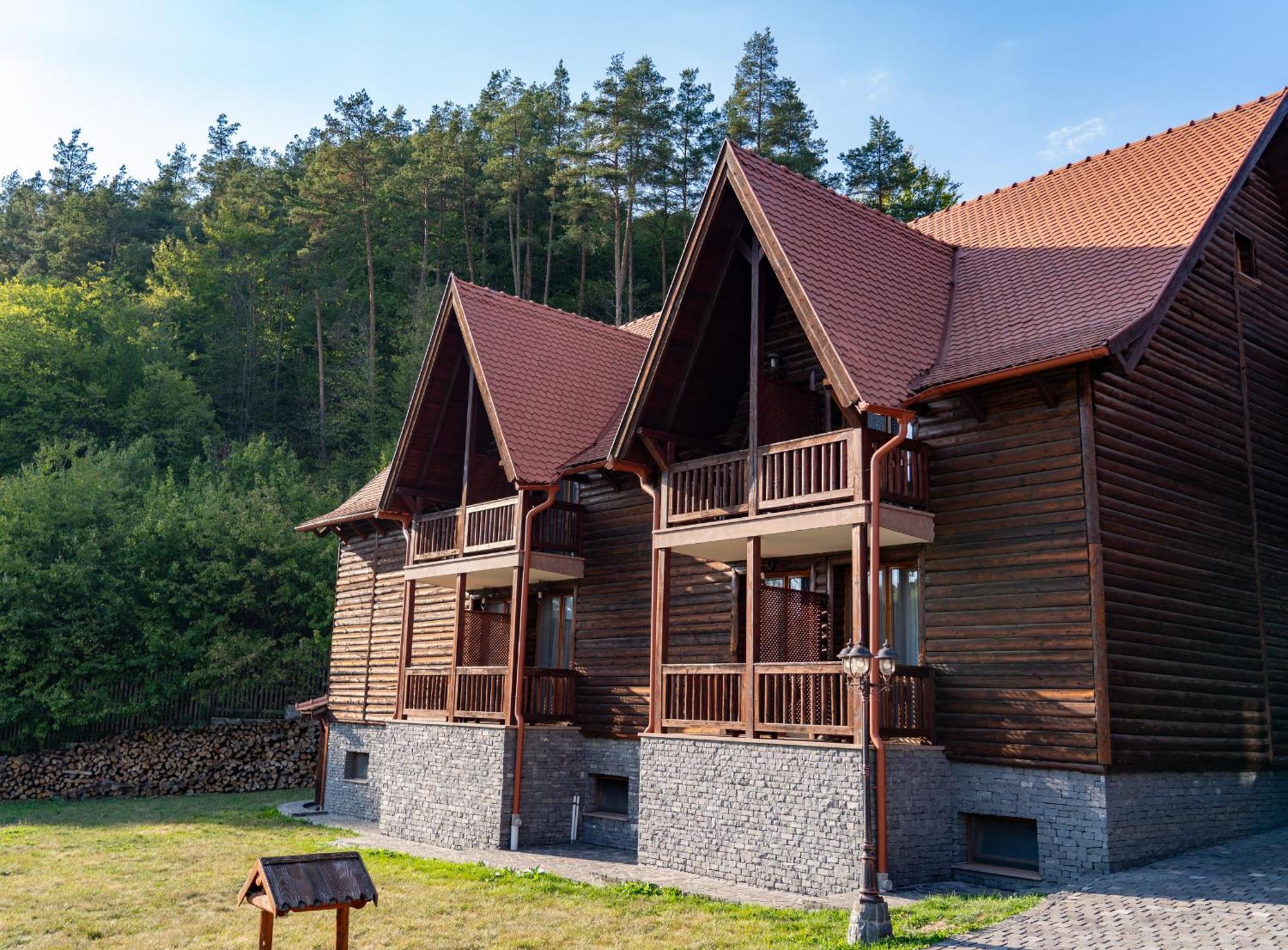 5.Evszak Otel Sfântu-Gheorghe Dış mekan fotoğraf