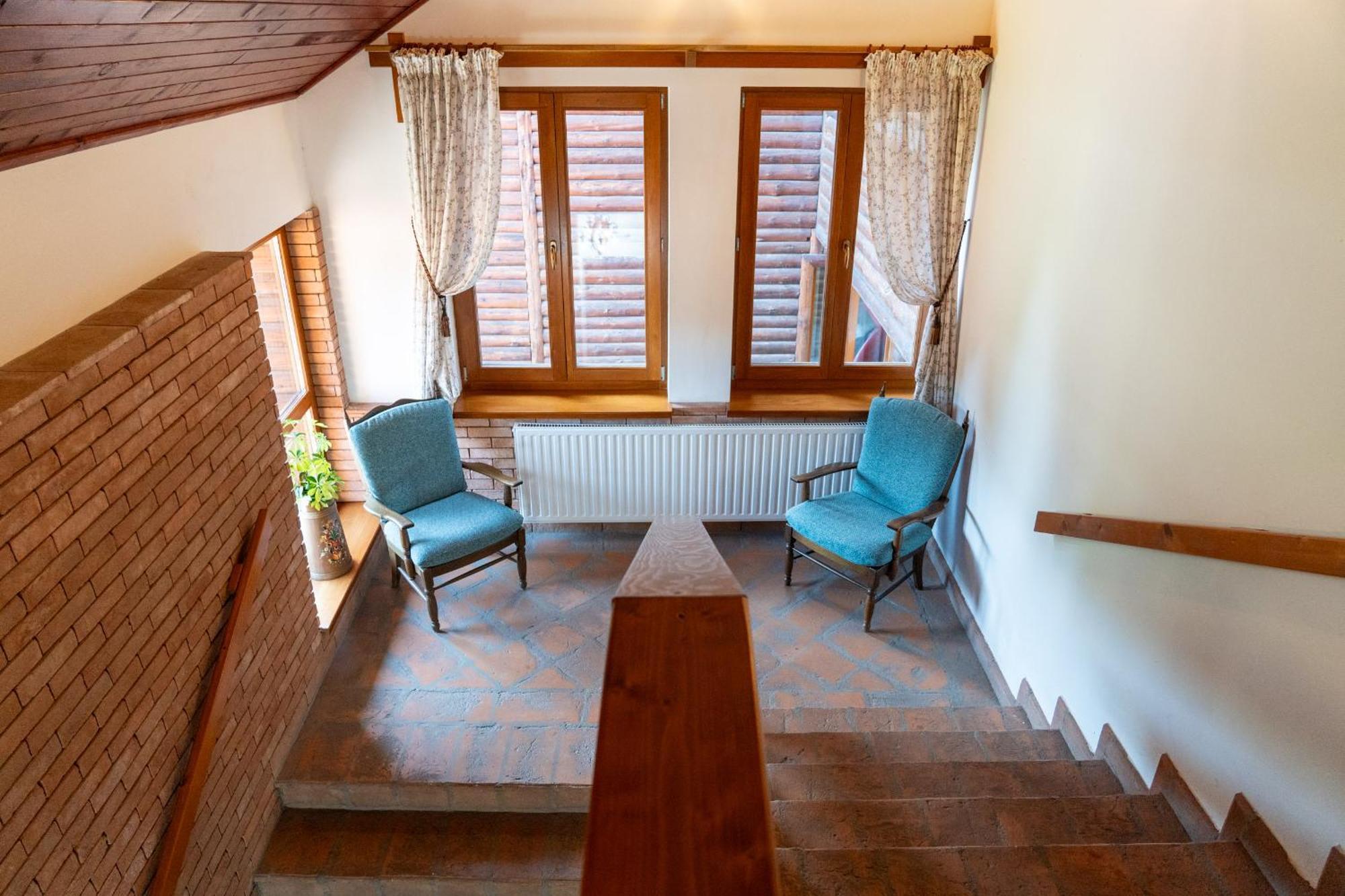 5.Evszak Otel Sfântu-Gheorghe Dış mekan fotoğraf
