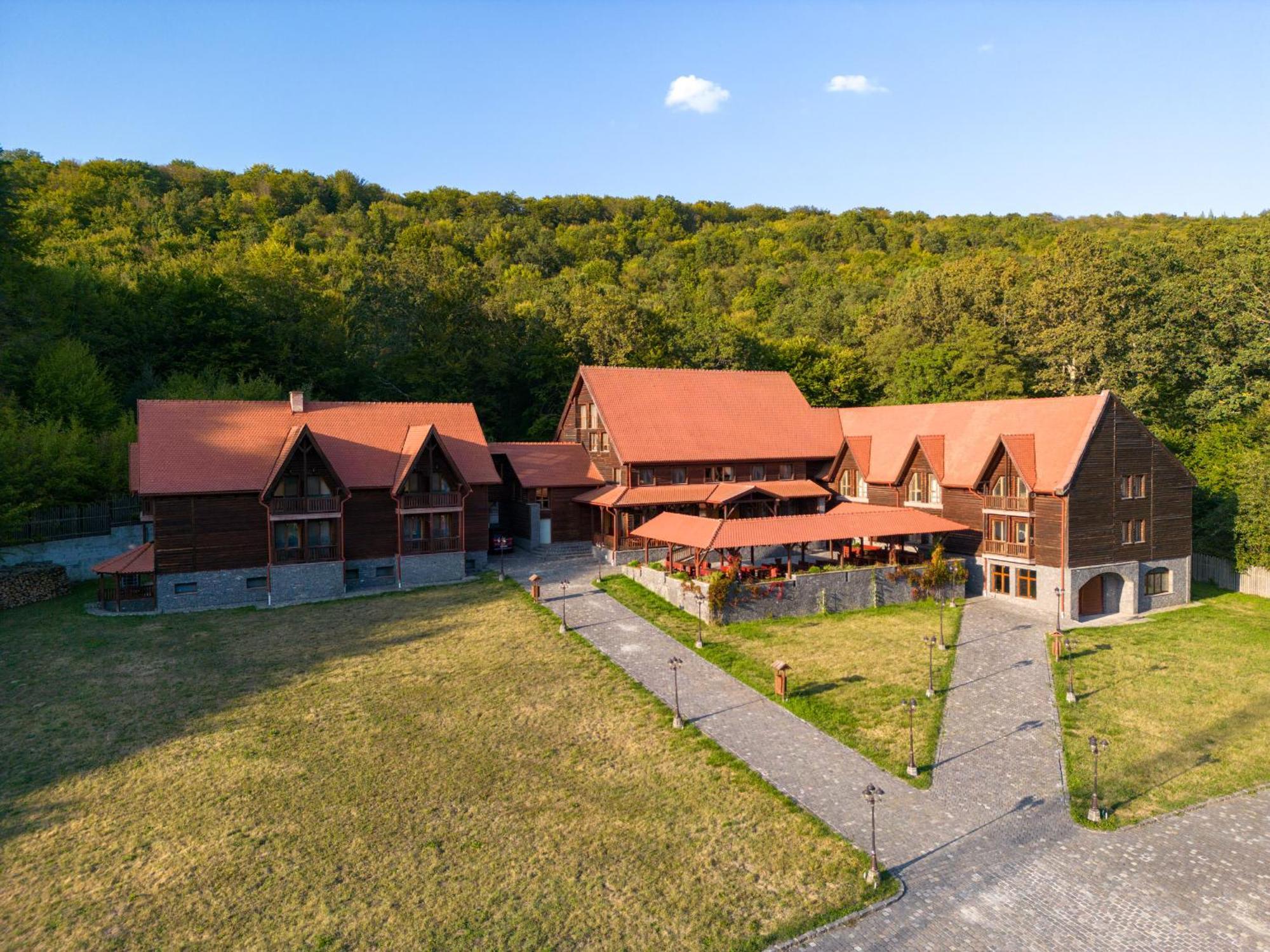 5.Evszak Otel Sfântu-Gheorghe Dış mekan fotoğraf