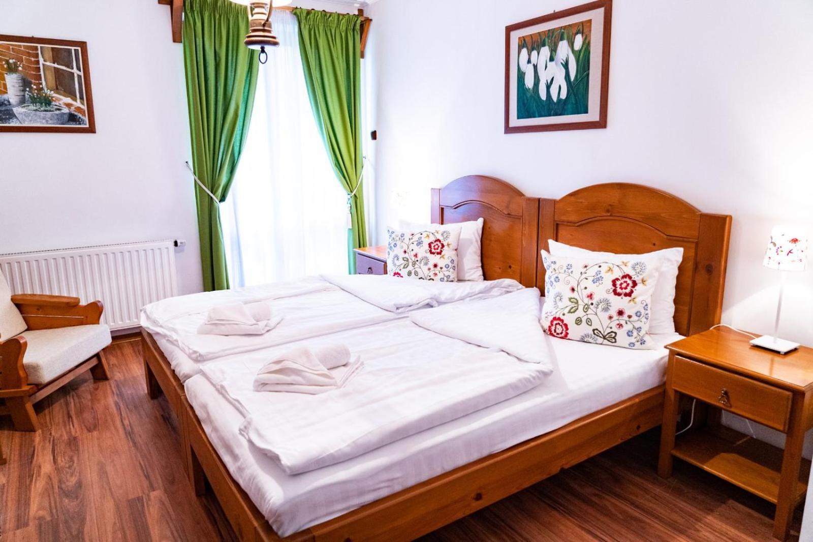 5.Evszak Otel Sfântu-Gheorghe Dış mekan fotoğraf